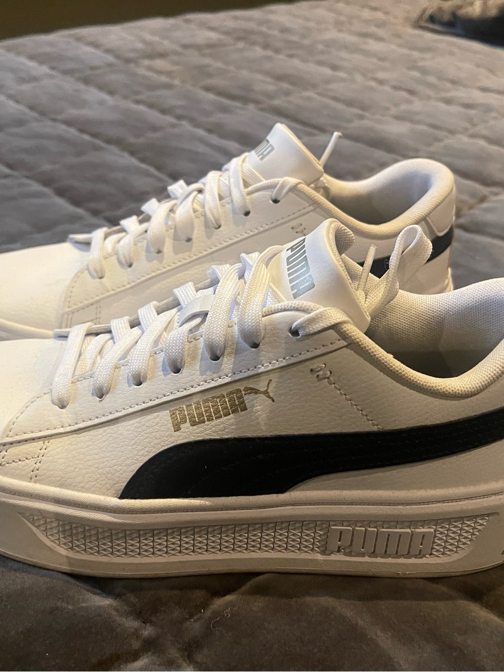 Puma White Sneakers with Black Formstrip